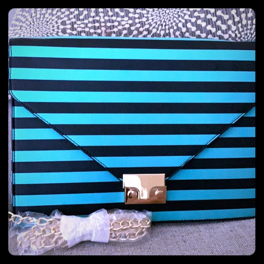 Jus Fab Latch purse